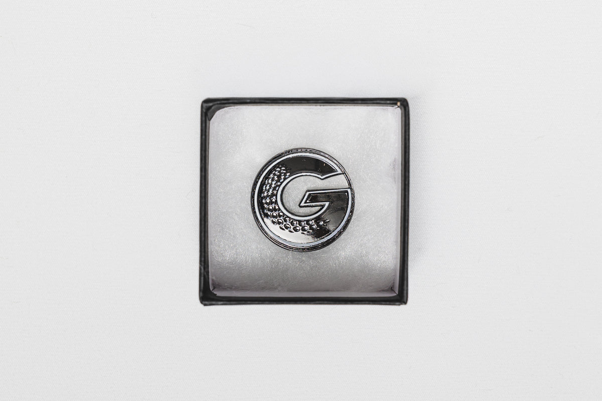 G•MARK Black with White Trim magnetic golf ball marker, packaging view